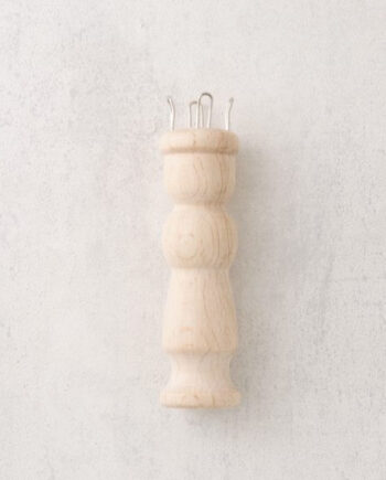 Wooden spoolknitter 4-stitcher, 11,5 cm high