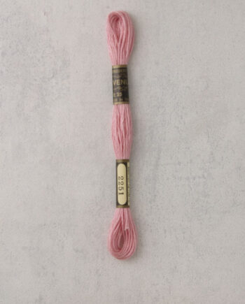 Venus splitting silk - per piece