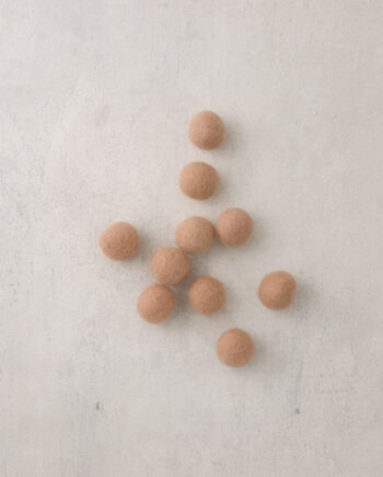 Wolbal  ± 20 mm - per 10 stuks - beige