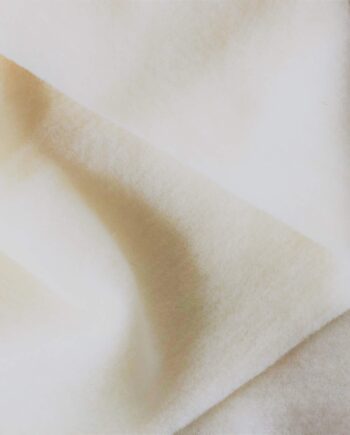 Naaldvlies, 160 cm breed, per meter, Ecru