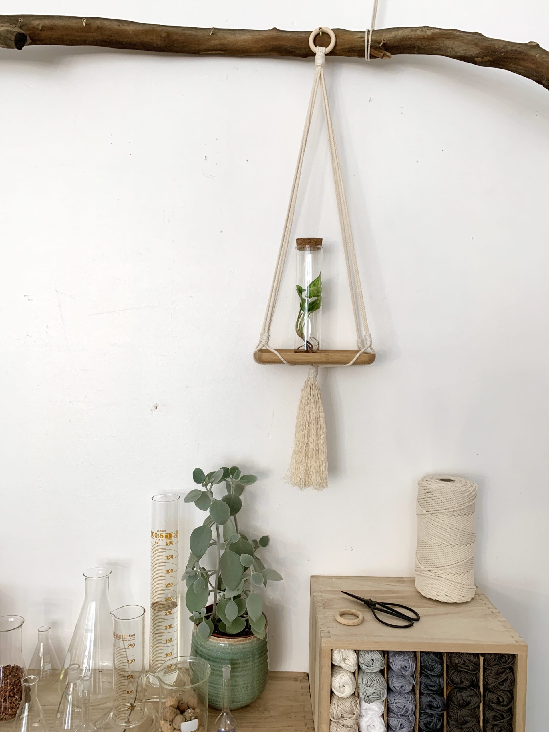 Handmade Heaven "Tray-Hanger" Kit