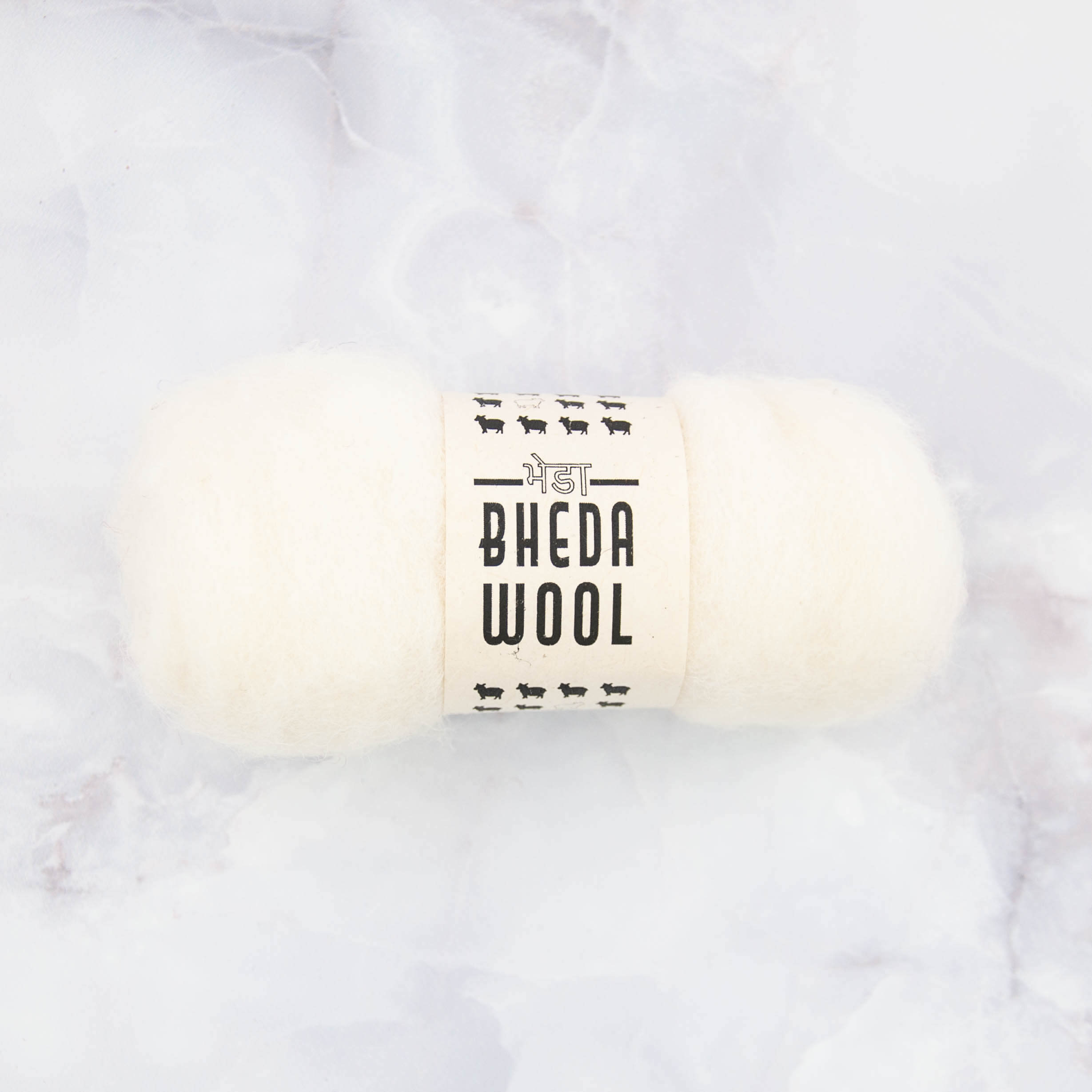 Bhedawool - Cardfleece - ball of 25 gram - white/woolwhite