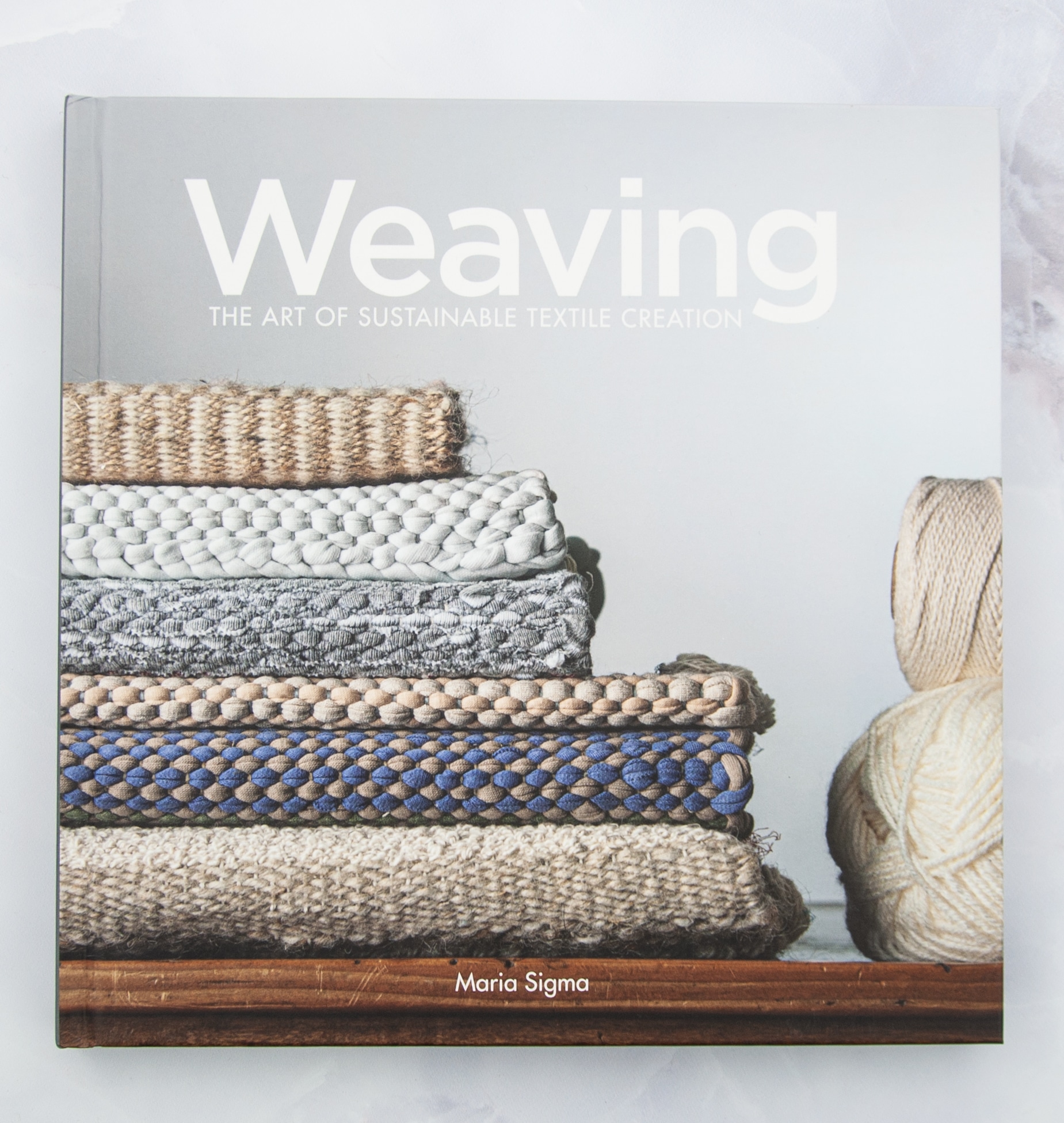 Book "Weaving The art of Sustainable Texitile Creation" - Maria Sigma