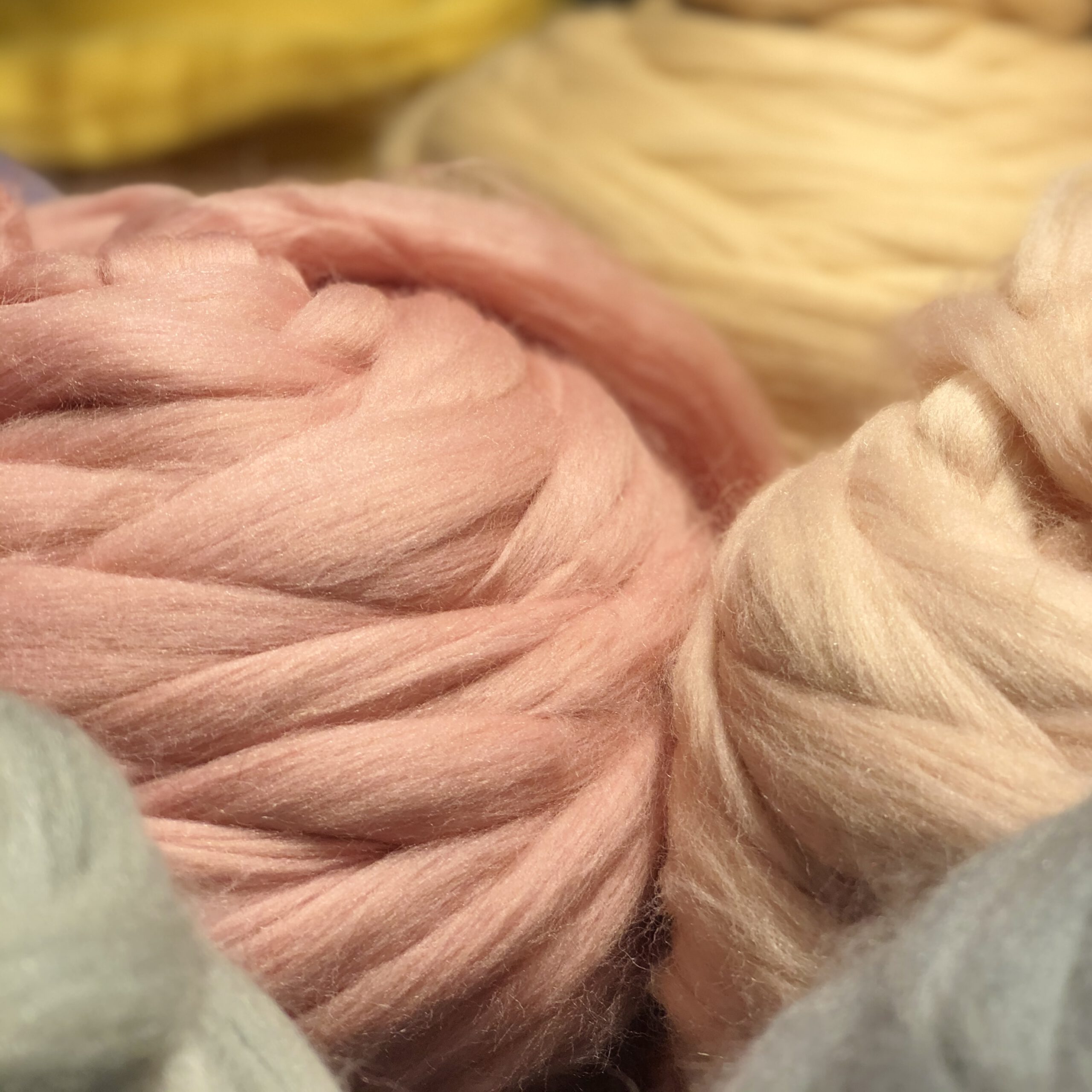 Bulk/Bump - European Merino Wool Roving